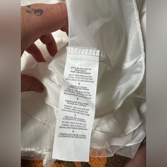 Sequin Hearts 💛 White and gold halter dress - Picture 6 of 7